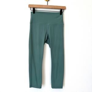 Lululemon Wunder Under Crop (Hi-Rise) Full-On Luxtreme 21" Celadon Green Size 6